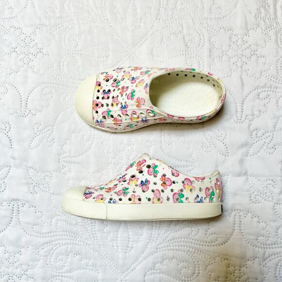 Native + Disney Minnie Mouse Jefferson Sneakers Size 8 - Picture 2 of 7